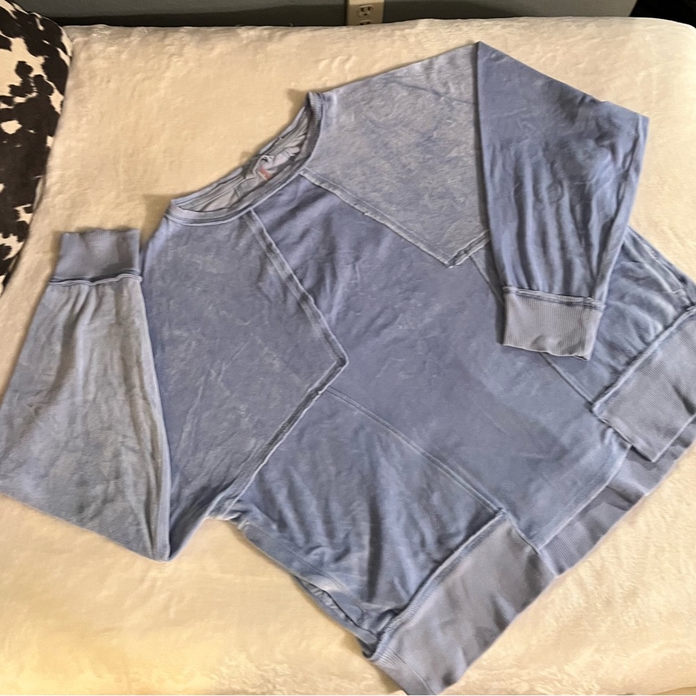 Free People “FP Movement” Strive On Solid Velour Sweatshirt Pullover